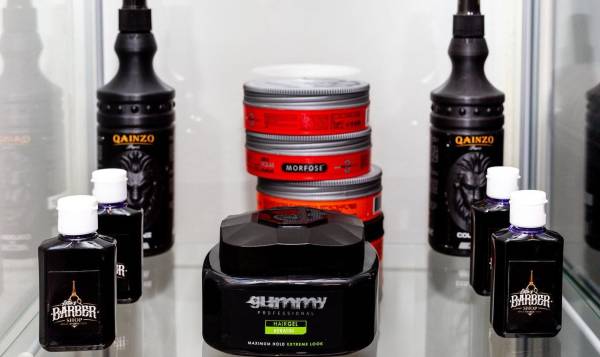 Latin's barbershop