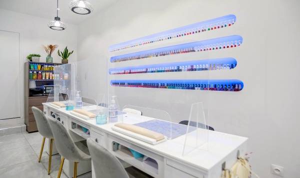 Top Nails