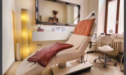 Kosmetikstudio Ivanka Becker: Nagelstudio in Weimar