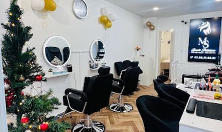 Ms beauté Parisienne  : Manucure à Paris