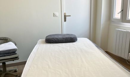 La Belle : Manucure à Poissy