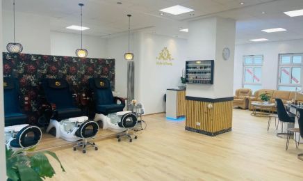 H & H Nails und Beauty: Kosmetikstudio in Gilching