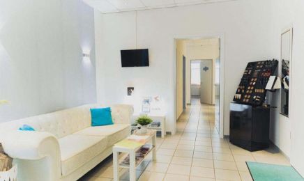 Nail & Beauty Institut: Kosmetikstudio in Osnabrück