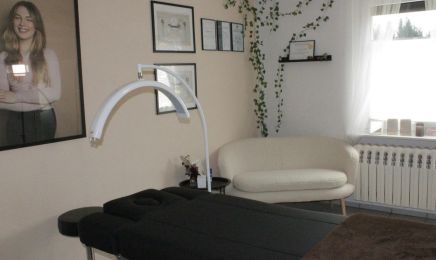 FS Friseur und Kosmetik Salon: Kosmetikstudio in Wittenhagen