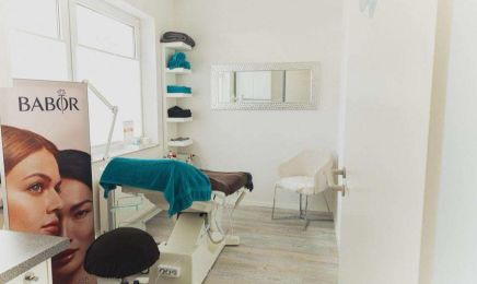 Nail & Beauty Institut: Kosmetikstudio in Osnabrück