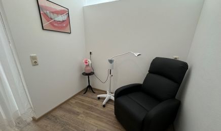 Lashthetics by Nati: Kosmetikstudio in Schwabmünchen