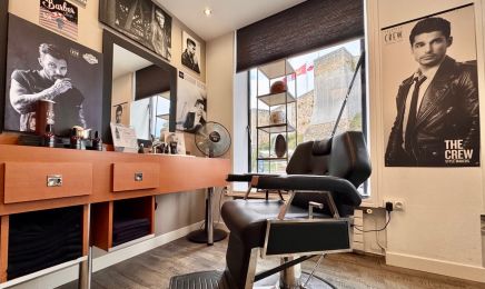 Homme à part : Barbier à Caen