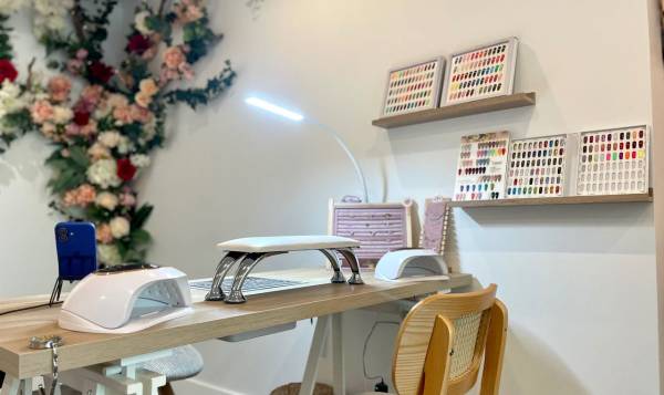 LES JOLY NAILS By Estelle