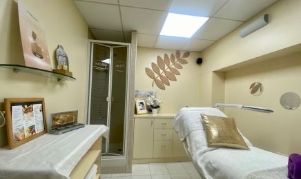 Camille Albane - Opio : Coiffeur à Opio