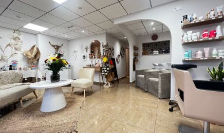 Salon by Medes Hair  : Manucure à Marignane