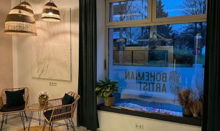 Bohemian Artist Hairstudio by Olga Malygin: Friseur in Augsburg