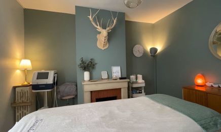 Institut Kpilia : Manucure à Blois