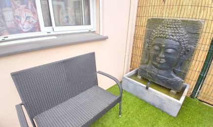 NEFER’ TITI Head Spa - Cartomancie Magnétisme  : Coiffeur à Pia