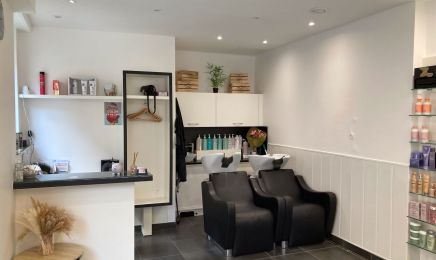 Aux ciseaux d'Ange : Coiffeur à Louhans