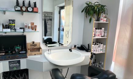 Friseursalon Zauberschnitt: Friseur in Kemmern