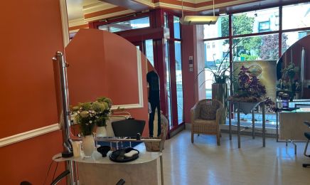 Claus Wrage Friseur: Friseur in Schwerin