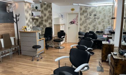 Sidra brows & beauty : Nagelstudio in Worms