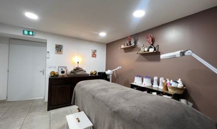 AL Esthétique : Manucure à Peyrolles-en-Provence