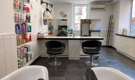 Aux ciseaux d'Ange : Coiffeur à Louhans