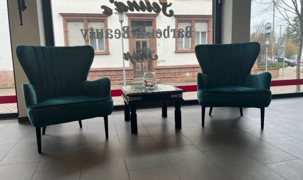 Selinas Barber & Beauty Shop