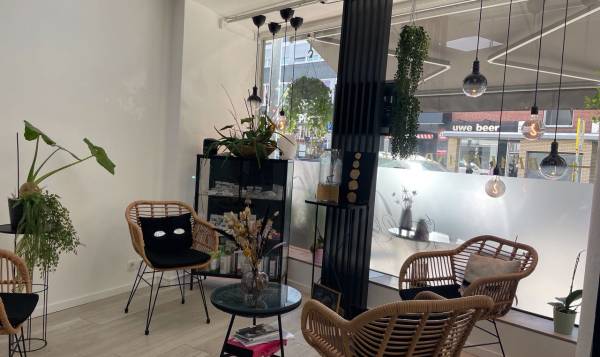 Suna Okyay Beauty & More