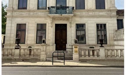 Être Soi, Head Spa, Sophrologie et Massages, Accompagnement femme enceinte : Coiffeur à Cavaillon