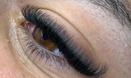 Nessi Lash : Manucure à Roubaix