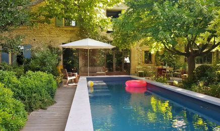 MYBO STUDIO  : Institut de beauté à Violes