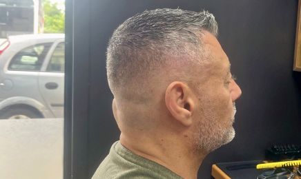 Five Stars Barbershop : Institut de beauté à Villeurbanne