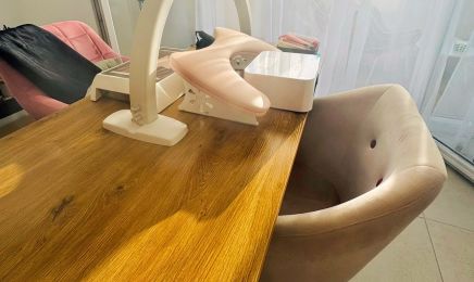 Manuella Nails : Institut de beauté à Trets
