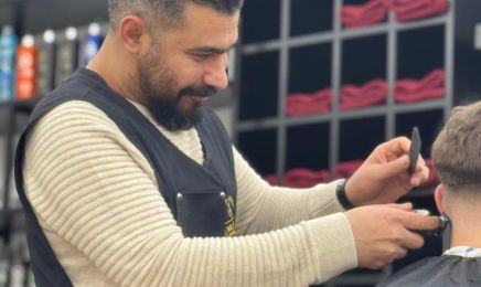 Adems Coiffeur: Kosmetikstudio in Wedel