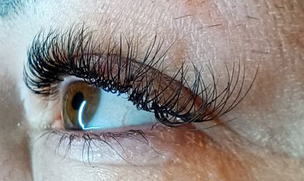 Jolis Cils : Institut de beauté à Frenelles-en-Vexin