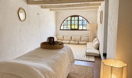 Les Soins du Mas by Les Jolies Pommettes : Institut de beauté à Avignon