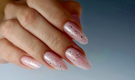 Mademoiselle Ongles  : Manucure à Meyreuil