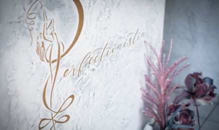 Perfectionistin: Kosmetikstudio in Augsburg