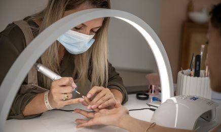 L'Atelier Beauté Angers : Manucure à Verrières-en-Anjou