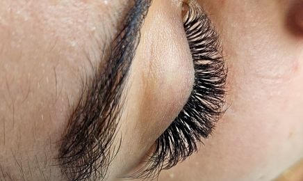 Beewomanly Brow & Lashes : Institut de beauté à Lyon