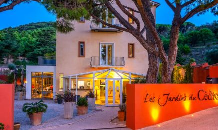 Hôtel Les Jardins du Cèdre  : Institut de beauté à Port-Vendres
