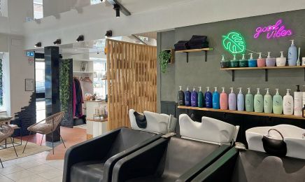 R Mode Coiffure : Coiffeur à Douvaine