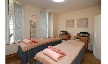 Institut Amande : Manucure à Villeneuve-l'Archevêque
