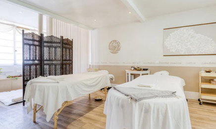 Centre ahimsa : Institut de beauté à Verrières-le-Buisson