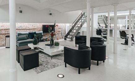 RUDE HAIRDRESSING - BALAYAGE EXPERT BERLIN: Friseur in Berlin