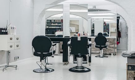 RUDE HAIRDRESSING - BALAYAGE EXPERT BERLIN: Friseur in Berlin