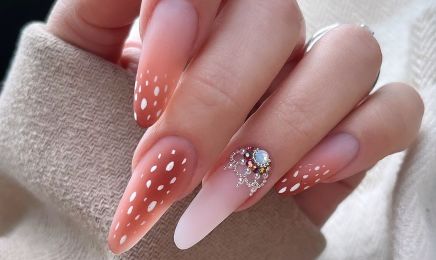La magicienne des ongles : Manucure à Buellas