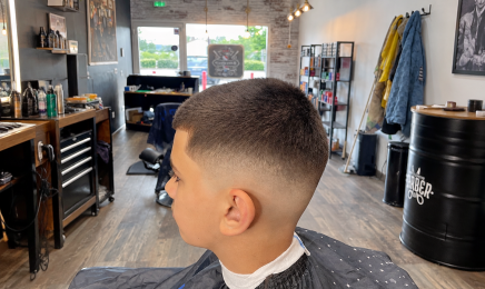 Newton’s Barber Shop : Coiffeur à Mornas