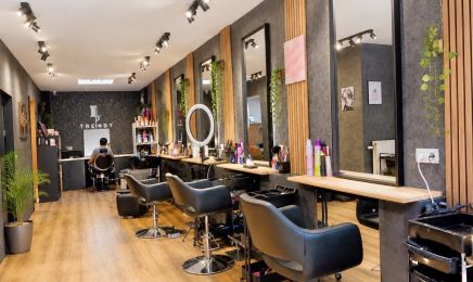  TRENDY BY RYME : Institut de beauté à Saint-Gilles