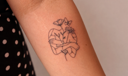Cnails - Tiny.tattoo  : Manucure à Nantes