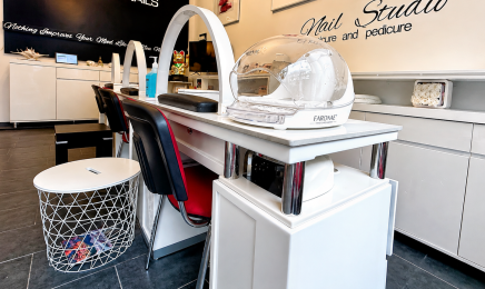 Moon Nails: Nagelstudio in Frankfurt am Main