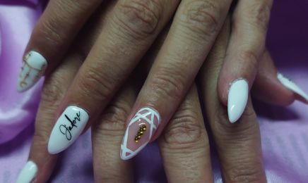 Losoty Nails  : Manucure à Hallencourt