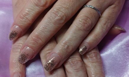 Losoty Nails  : Manucure à Hallencourt